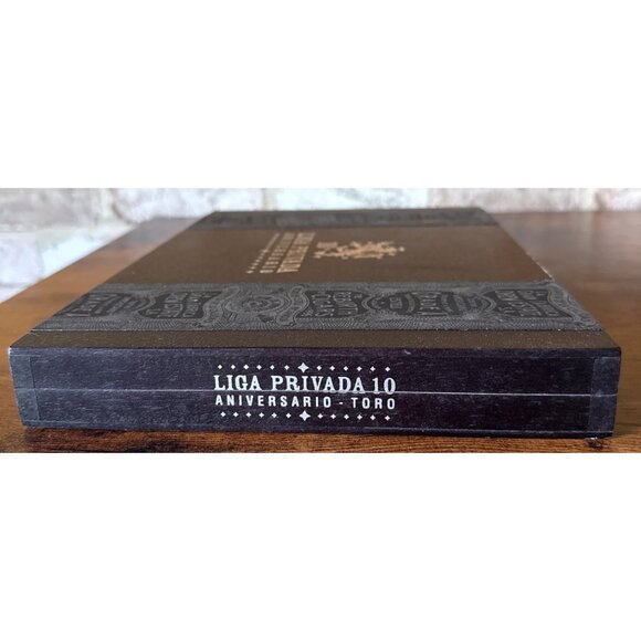 Liga Privada 10 Aniversario Toro Cigar Box Wooden Collectible - Picture 4 of 16